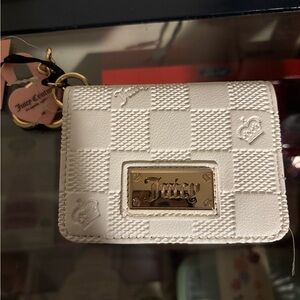 Juicy Couture White and Gold Key Holder